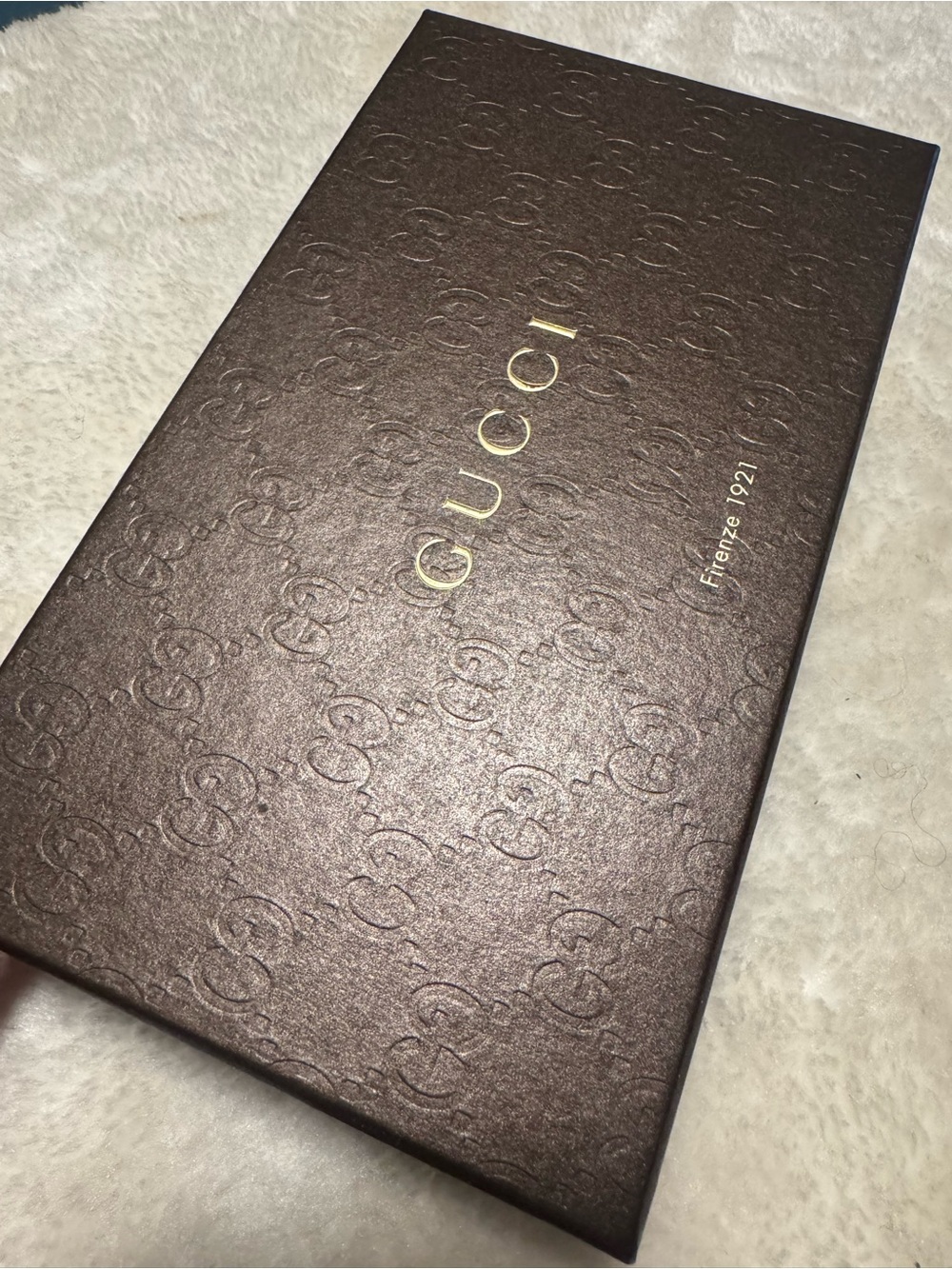 Gucci Embossed Logo Box - for long wallet